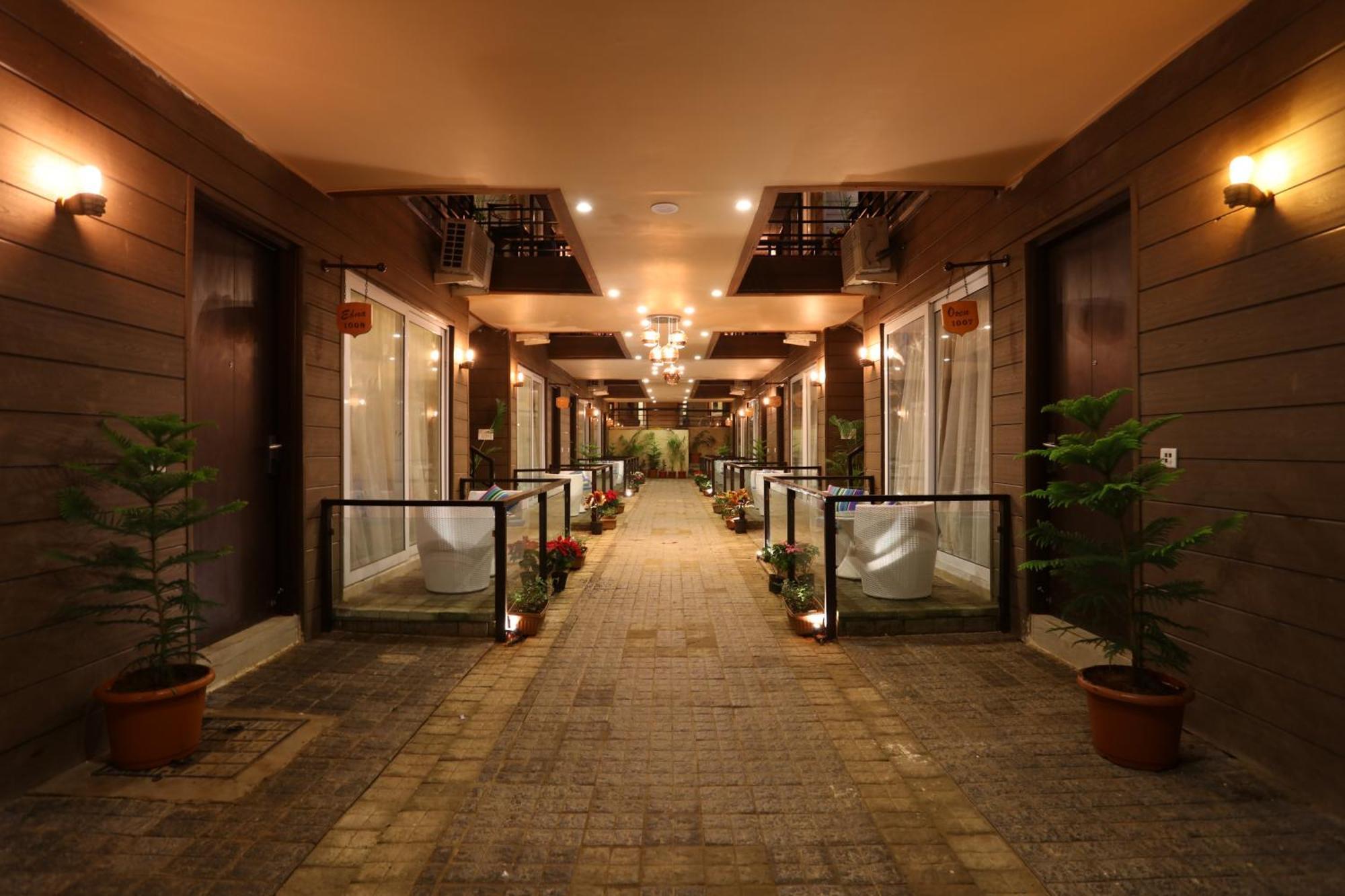 Sinon Baga Retreat Hotel Luaran gambar